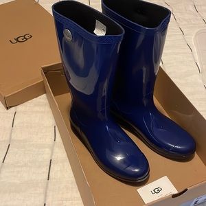 UGG Shaye Rain Boot Women’s Size 9 Navy Blue